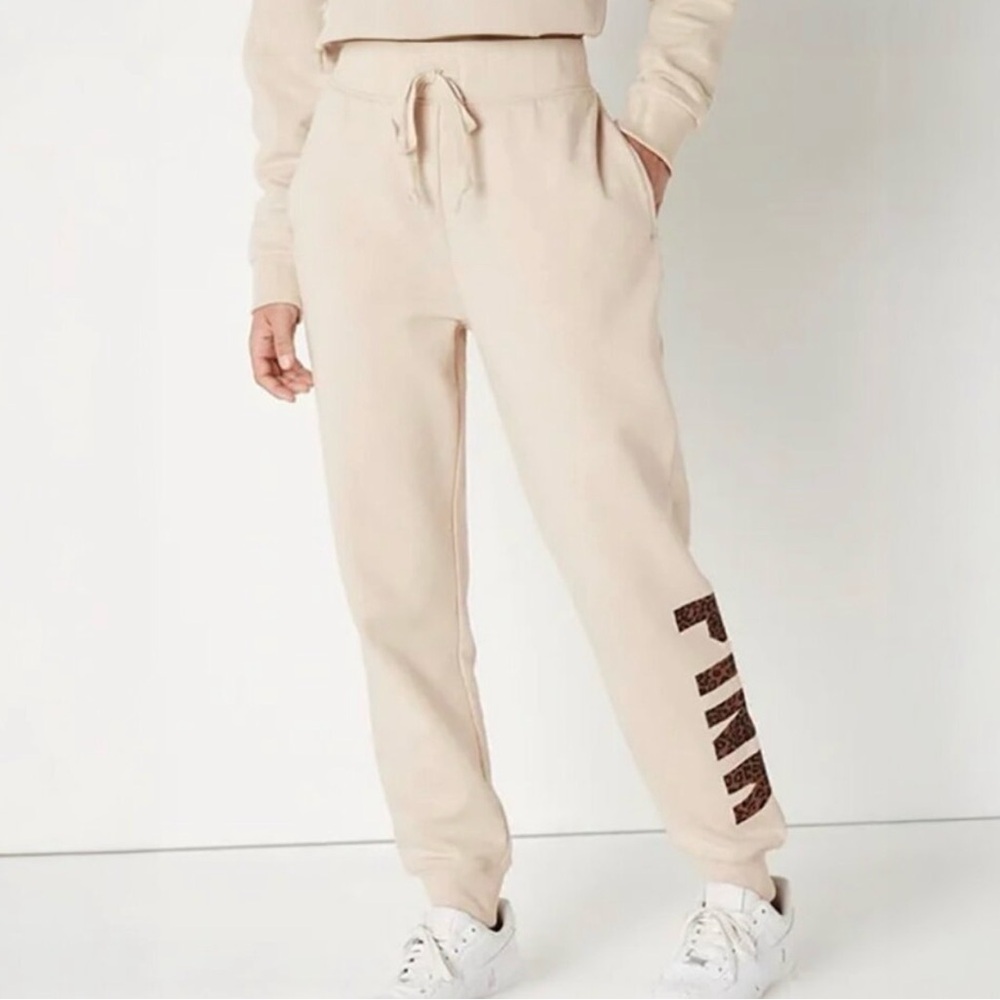 Victoria's Secret PINK Lounge Relaxed cheetah leopard print logo pants joggers